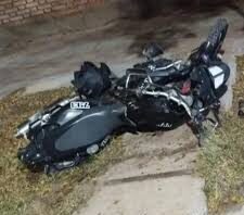 Grave adolescente que sufrió un accidente de motos en Urumaco