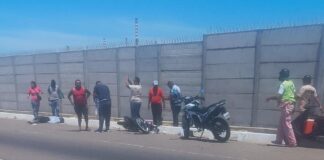 Grave pareja de motorizados que sufrieron accidente en Punta Cardón