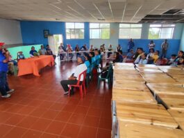 Candidato Jorge Luís Díaz González entrega dotación al Liceo Nacional Héctor M. Peña de Pueblo Nuevo
