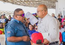 Alcalde Luis Piña sostuvo encuentro con transportistas de Carirubana