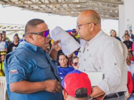 Alcalde Luis Piña sostuvo encuentro con transportistas de Carirubana