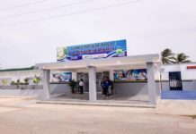 Motorizado esquivó un bache en Santa Rita y se fue al precipicio