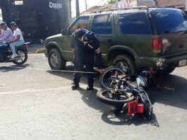 ÚLTIMA HORA| Mototaxista lesionado al chocar la Bera SBR contra una Chevrolet Blazer