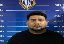 Vendía dólares por Whatsapp a sus conocidos y luego los bloqueaba para no entregar el dinero