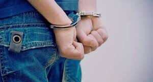 Detenido adolescente en La Chinita por lesiones contra su hermana