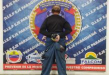 Detienen a andamiero por violencia verbal y psicológica en contra de una niña y una adolescente