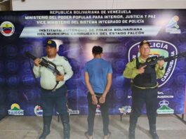 Por agredir a un hombre Policarirubana detiene a un joven y a un adolescente