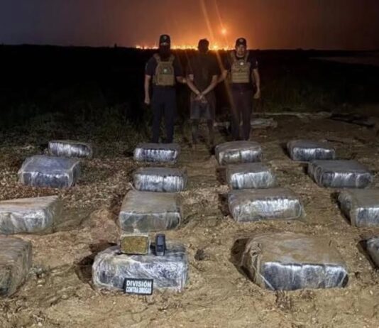Detienen a hombre con 800 envoltorios de marihuana en Bicentenario