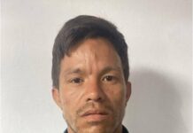 Bajo los efectos del alcohol le dio una paliza a su madre