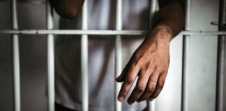 «Se le pasó la mano» al defender a su madre de su padrastro y será condenado por asesinarlo