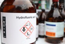 Pisó un contenedor con ácido fluorhídrico y murió