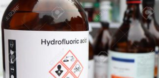 Pisó un contenedor con ácido fluorhídrico y murió