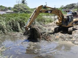 Alcaldía de Carirubana se prepara para la temporada de lluvia con limpieza de quebradas