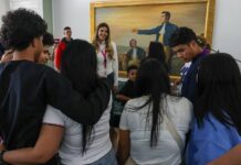 Vuelta a la Patria: Llegan a Venezuela 185 migrantes en un vuelo procedente de Texas