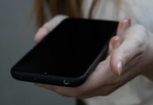 Estudio: 61,5 % de las jóvenes venezolanas han sufrido violencia digital de género