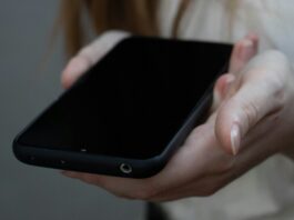 Estudio: 61,5 % de las jóvenes venezolanas han sufrido violencia digital de género