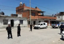 Joven mató a su madre y convivió con su cadáver durante dos semanas