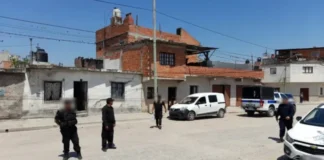 Joven mató a su madre y convivió con su cadáver durante dos semanas