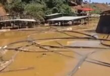 Catorce personas mueren tras inundarse una mina de oro