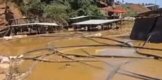 Catorce personas mueren tras inundarse una mina de oro