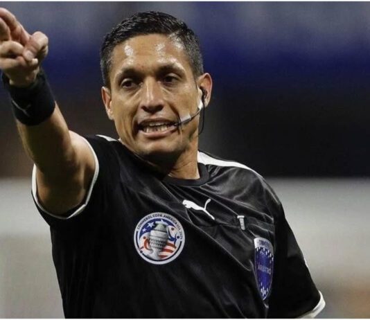 Venezolano Jesús Valenzuela, nominado a Mejor Árbitro del Mundo
