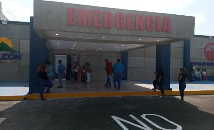 Niño sufre traumatismo craneoencefálico severo moto