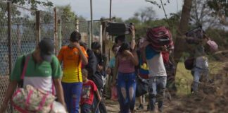 Así operaban estos “coyotes” en Perú para traficar a migrantes