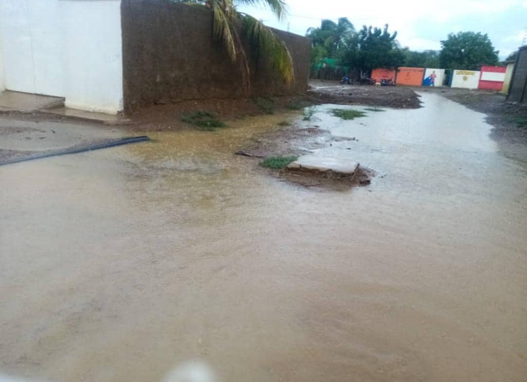 Afectada transitabilidad del sector Alí Primera de Coro por relleno y las lluvias