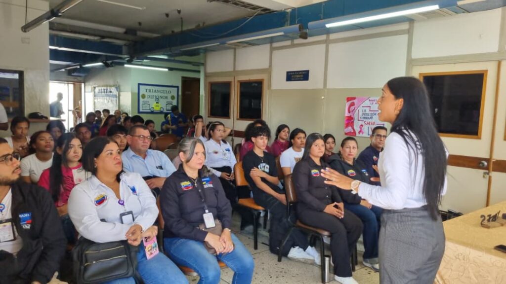 Senades-falcón impulsa la cultura de paz con foro