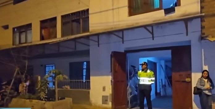 Adolescente venezolana murió electrocutada mientras manipulaba su celular