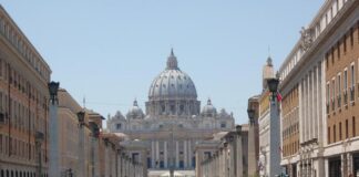 El Vaticano pide a Venezuela “abrir las prisiones injustas”