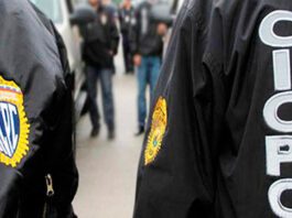Asesinó a su expareja y huyó con su hija