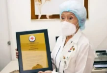 Enfermera venezolana recibe la más alta distinción de su profesión +VIDEO