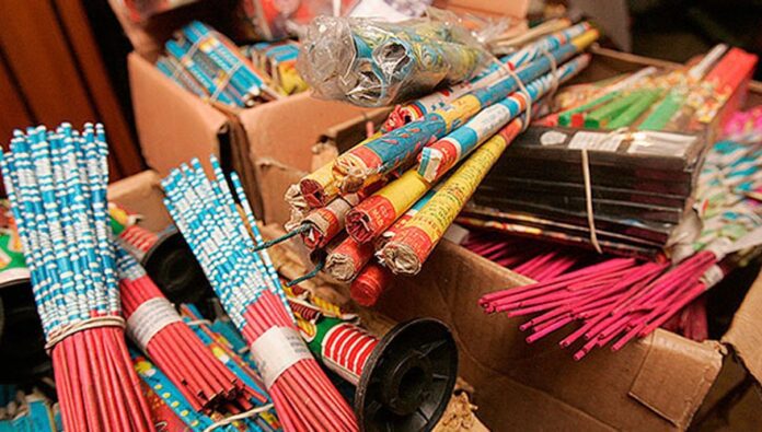 SUMITCA | Venta y distribución de fuegos artificiales requiere de permisología y autorización