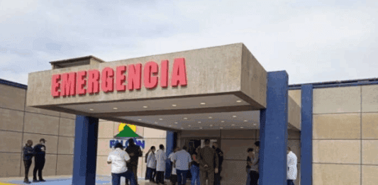 Punto Fijo | Joven resulta lesionado tras riña familiar Punto Fijo | Le cayó encima el portón de su casa