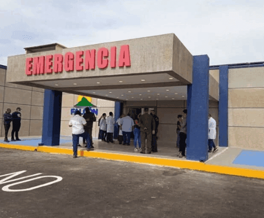 Punto Fijo | Joven resulta lesionado tras riña familiar Punto Fijo | Le cayó encima el portón de su casa