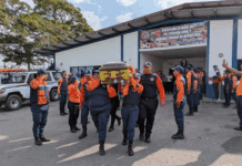 Muere funcionaria de Protección Civil al volcar ambulancia