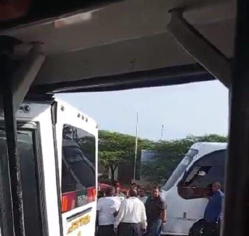 Usuarios denuncian irregularidades en ruta Coro–Valencia