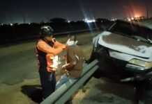 Identifican a adulto mayor lesionado en accidente contra baranda de la Curva de Sabino