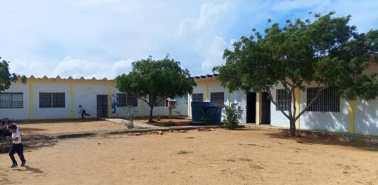 Comunidad aprobó proyecto para la UEN Maestra Haydee del Carmen Dumont de Cerro Pelón