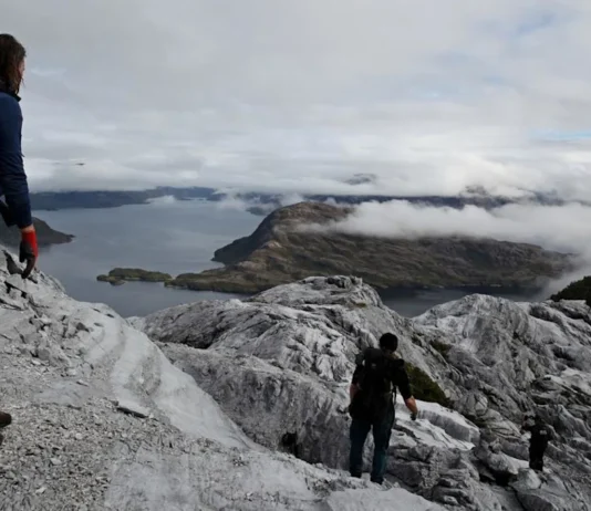 Excursión en glaciares de Chile | Dos turistas mexicanos muertos y siete desaparecidos Chile: mueren dos turistas mexicanos y otros 7 están desaparecidos durante excursión en glaciares