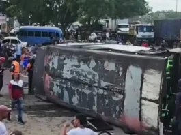 Lara | Choque entre gandola y autobús de pasajeros dejó cuatro muertos Choque fatal entre gandola y autobús de pasajeros deja múltiples víctimas: identifican a los fallecidos