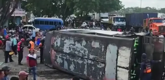 Lara | Choque entre gandola y autobús de pasajeros dejó cuatro muertos Choque fatal entre gandola y autobús de pasajeros deja múltiples víctimas: identifican a los fallecidos