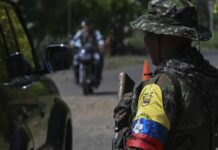 Neutralizados 25 guerrilleros en operación militar contra disidencias FARC Neutralizados 25 guerrilleros en operación militar contra disidencias FARC