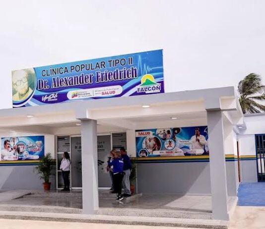 Deslizó la moto en El Supí y quedó delicado de salud