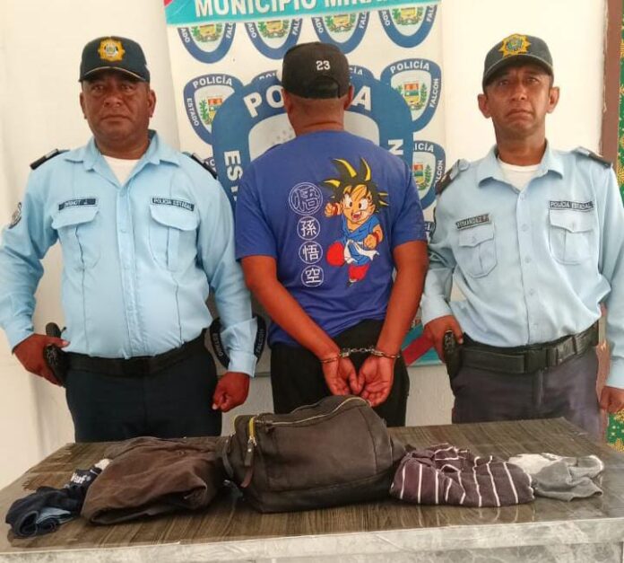 Despojó a un hombre de sus pertenencias y Polifalcón lo aprehendió