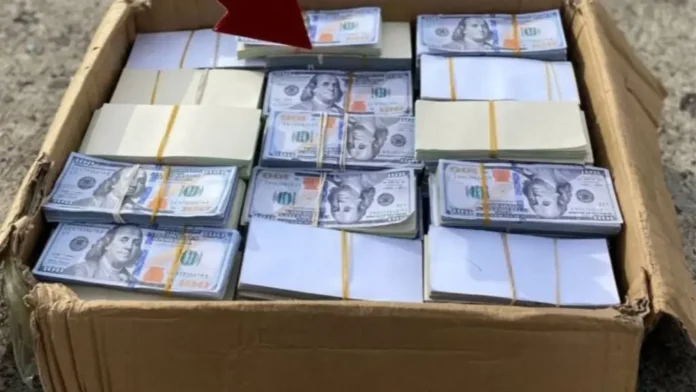 Detenido-GNB-dólares-falsos GNB detuvo a hombre que transportaba 10.200 dólares falsos