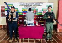 Detienen a hombre con nueve panelas de droga en Zazárida