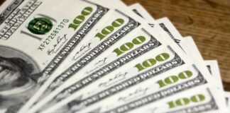 Dólar oficial se modera durante noviembre con alza de 8,70% y abrirá en Bs.243,11 mañana martes 25 Dólar oficial se modera durante noviembre con alza de 8,70% y abrirá en Bs.243,11 el martes 25