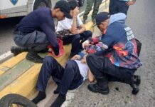 Estudiante del Antiguo Paraguaná Público arrollado por motorizado en frente a la sede de la Alcaldía de Carirubana